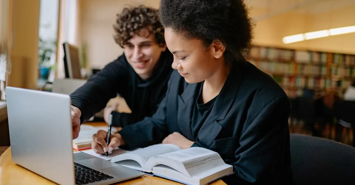 Comparatif des aides financières pour étudiants