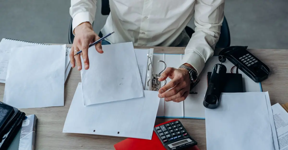 Comment préparer efficacement un dossier d'aide administrative
